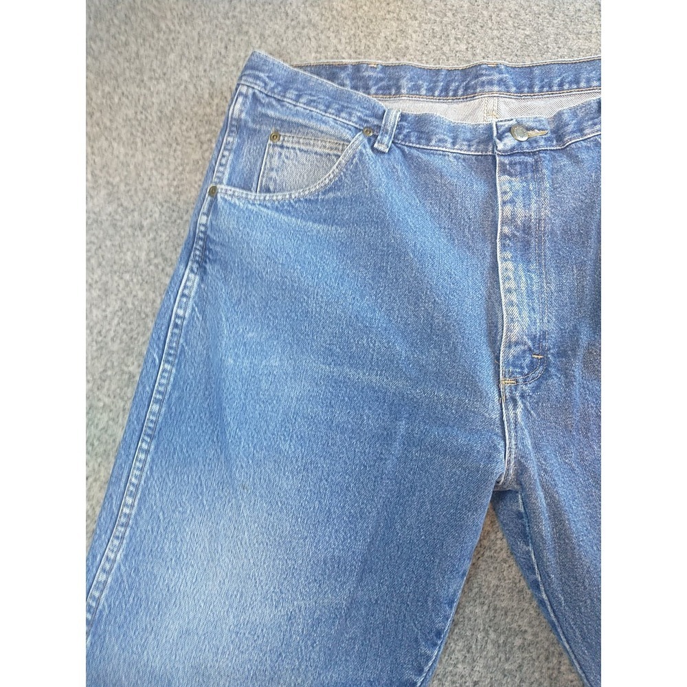 Wrangler Rugged Wear Mens Blue Straight Leg Jeans 38x29 Medium Wash 39902PW - Picture 3 of 16